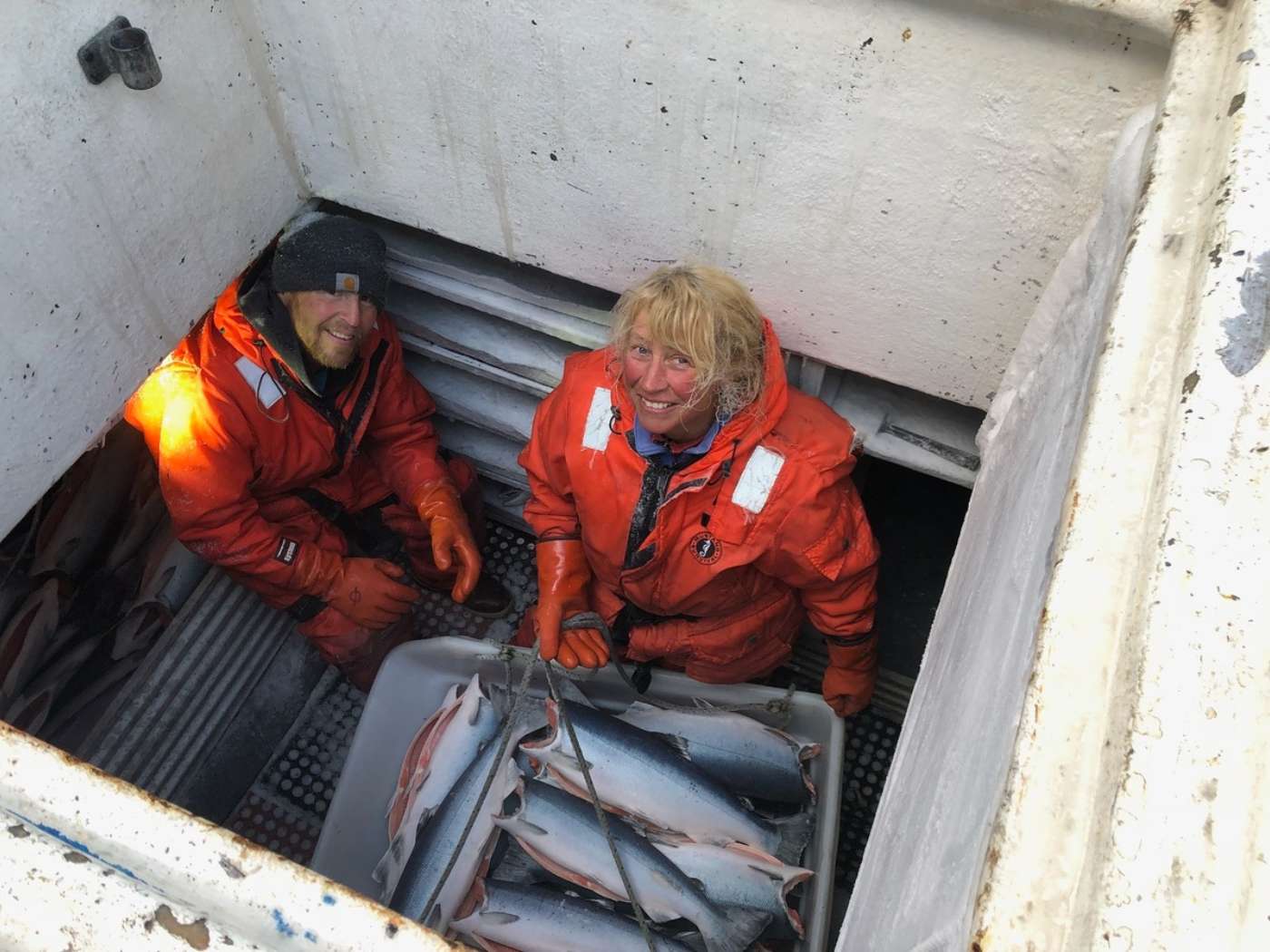 La stagione della pesca del salmone selvaggio: il dietro le quinte di questa attività